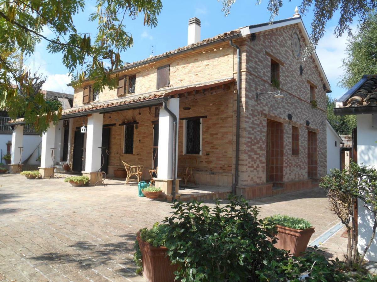 Barbagianni Villa Сенигалия Екстериор снимка